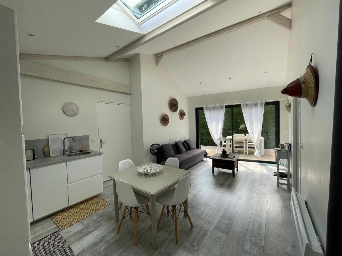 Guesthouse Proche Bordeaux エイジーヌ エクステリア 写真